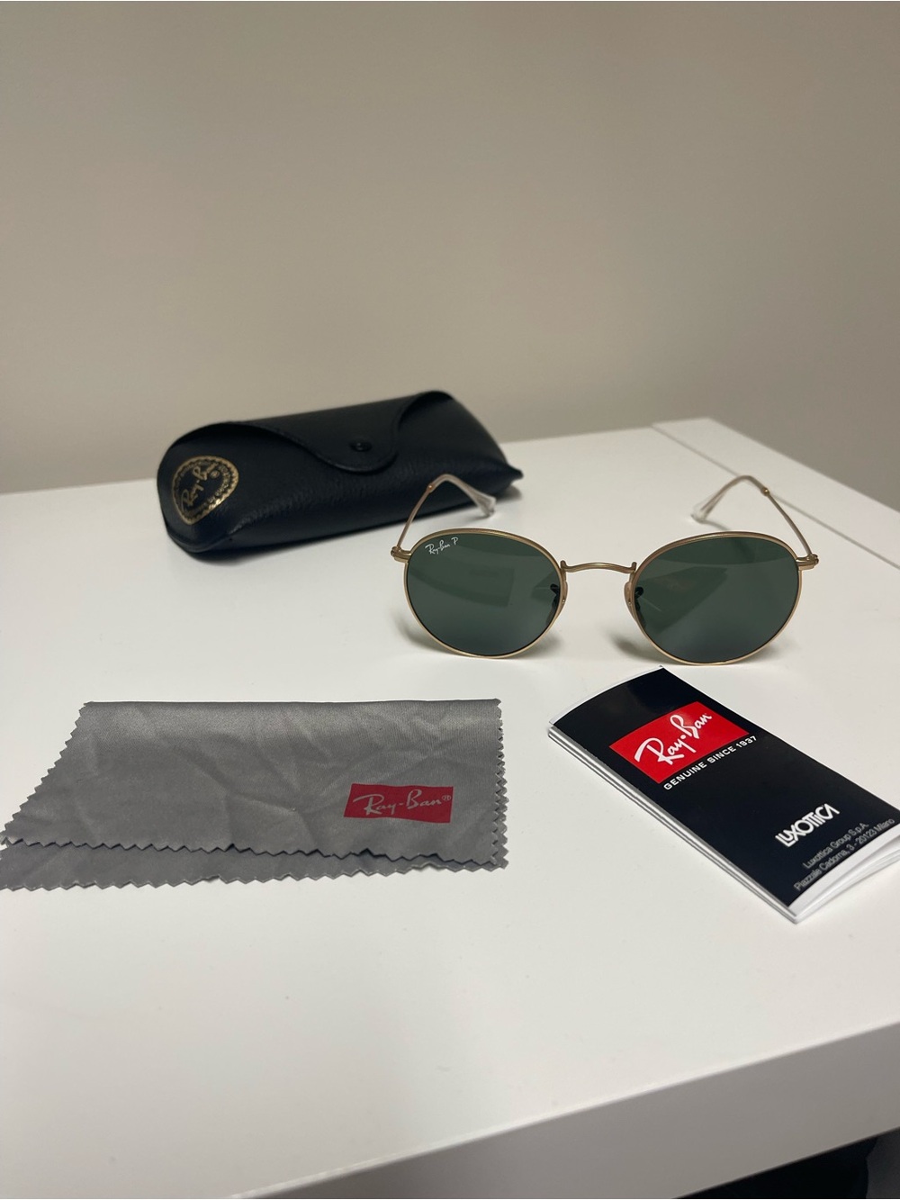 Ray-Ban polarized Gold Frame Green Lens Round Sunglasses